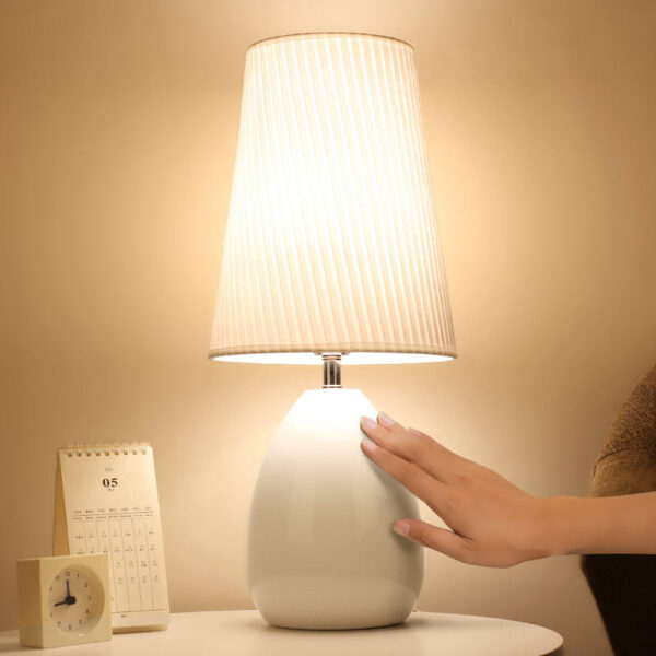 Modern Simple Bedside Table Lamp