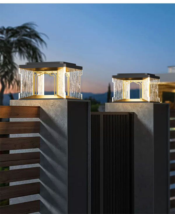 Outdoor waterproof wall lamp